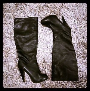 Dolce Vita chic black leather boots!